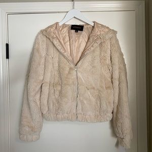 Fuzzy Zip Up Cropped Jacket